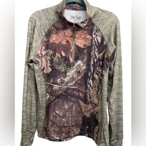 Trail Crest women’s half zip camouflage shirt medium